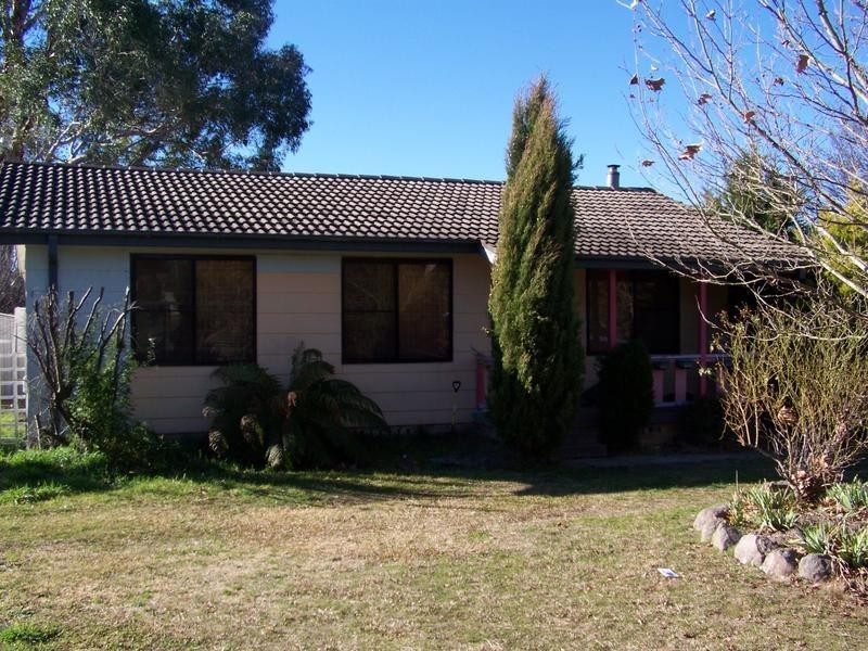 21 Claude Street, Armidale NSW 2350