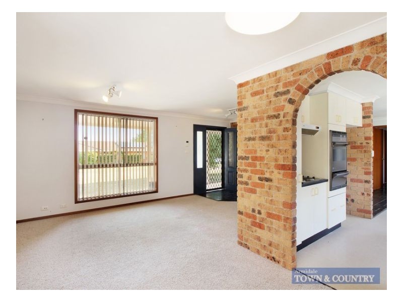 34 Crest Road, Armidale NSW 2350