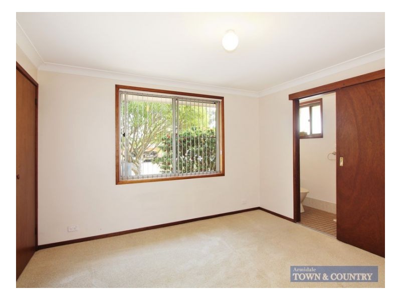 34 Crest Road, Armidale NSW 2350