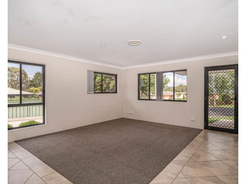 3/8-10 Grills Place, Armidale NSW 2350