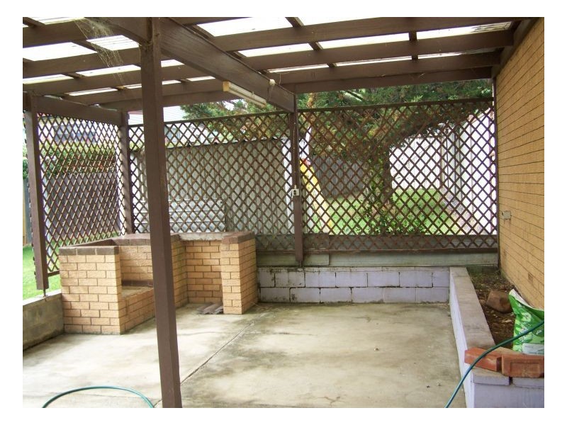 21 Railway Parade, Armidale NSW 2350