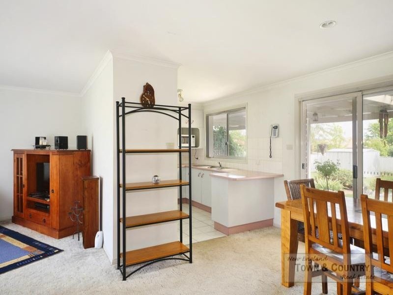 8 Newling Avenue, Armidale NSW 2350