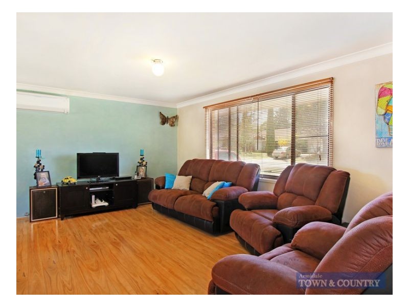 10 Sarah Place, Armidale NSW 2350