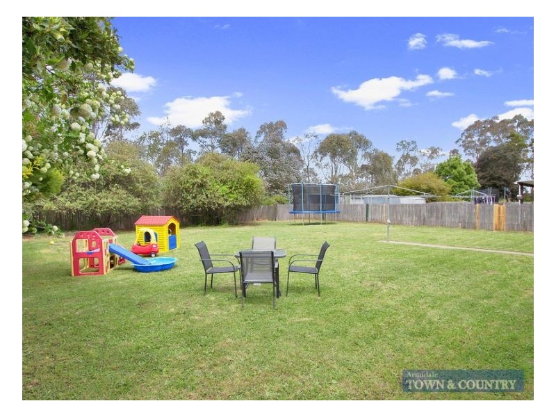 10 Sarah Place, Armidale NSW 2350