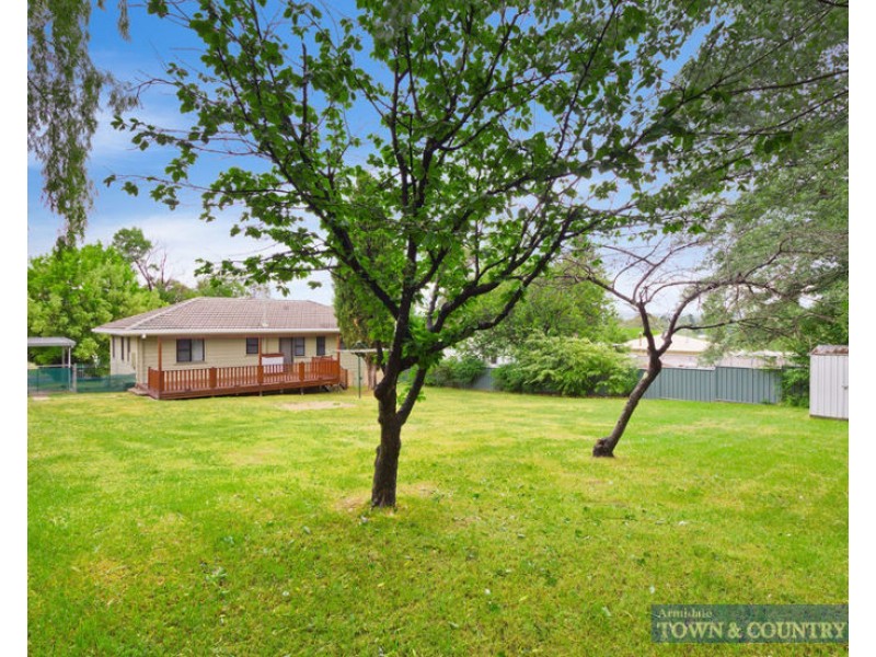 3 PG Love Avenue, Armidale NSW 2350