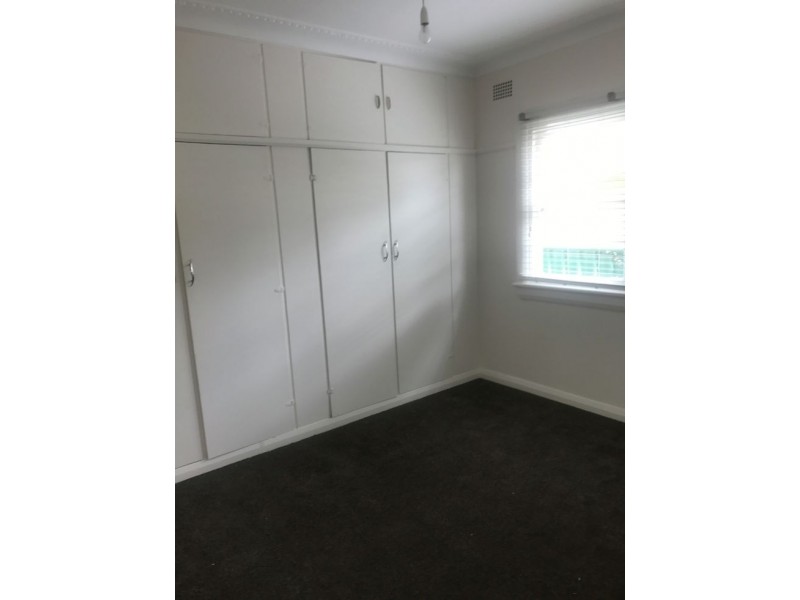 6 Lackey Street, Guyra NSW 2365