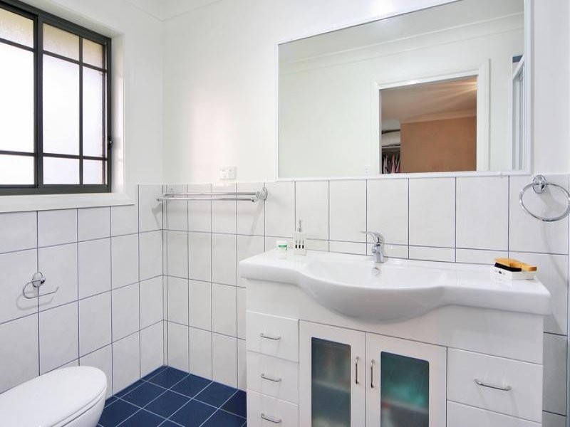 8 Bill Watson Drive, Armidale NSW 2350