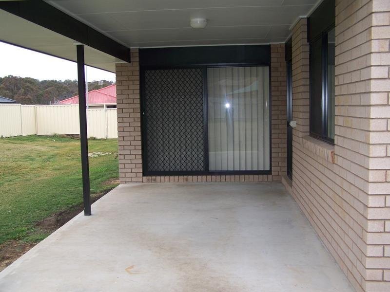 4 Earle Page Drive, Armidale NSW 2350