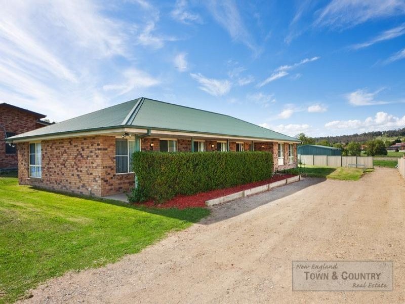 11 Kirkwood Street, Armidale NSW 2350