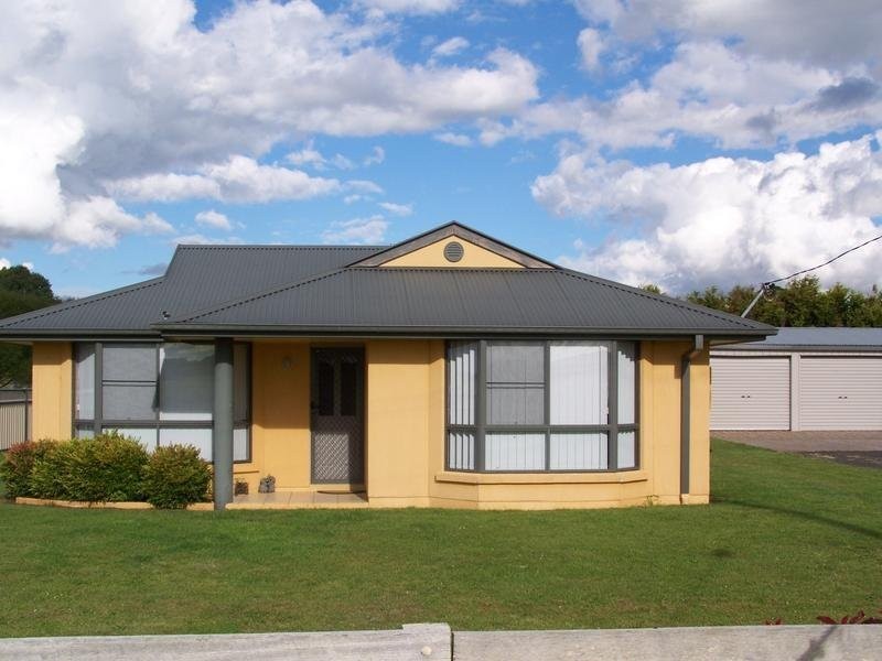 132 Ollera Street, Guyra NSW 2365