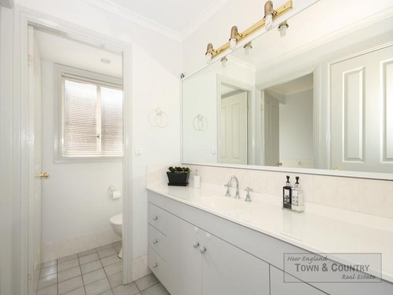 8 Newling Avenue, Armidale NSW 2350