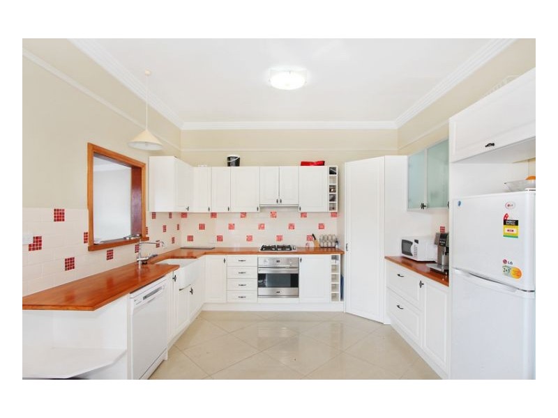 63 Barney Street, Armidale NSW 2350