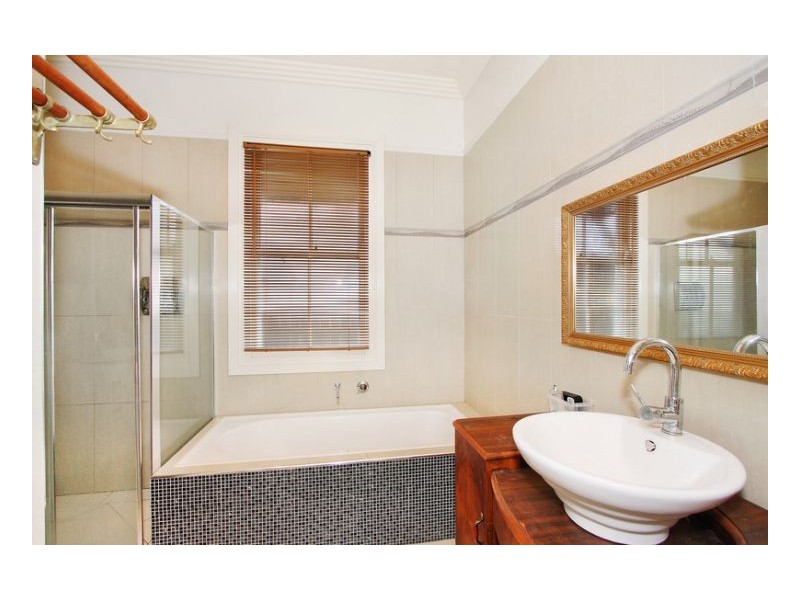 63 Barney Street, Armidale NSW 2350