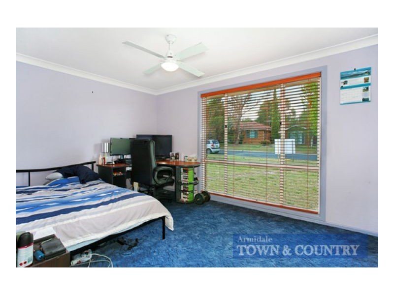 8 Sarah Place, Armidale NSW 2350