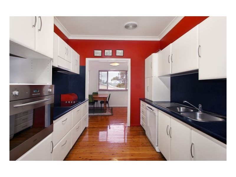 14 Johnson Avenue, Armidale NSW 2350