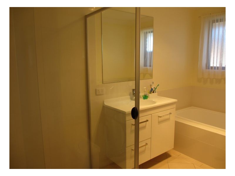 196 Sandon Street, Guyra NSW 2365