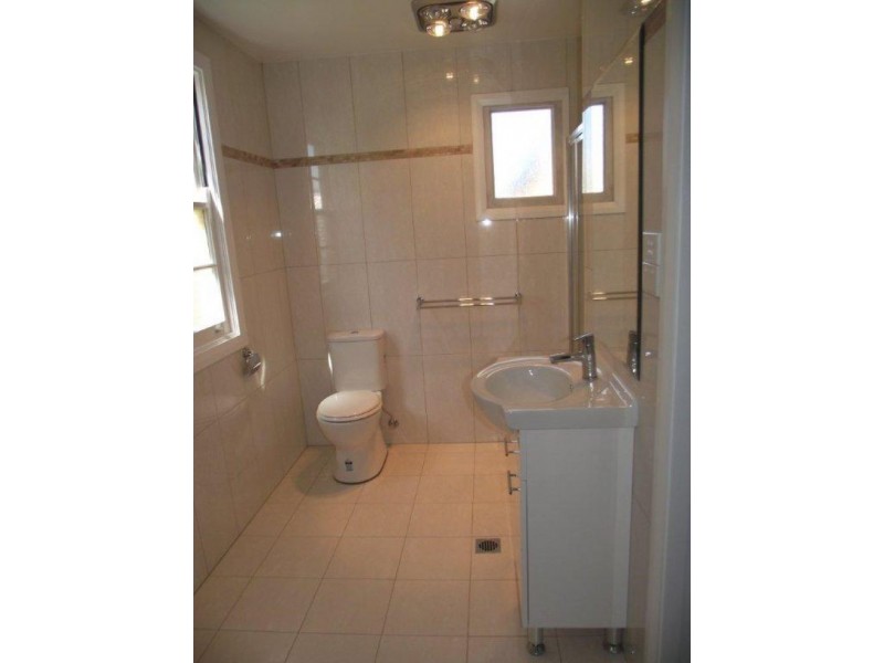 2/173 Brown, Armidale NSW 2350