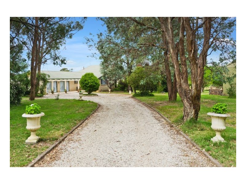 233 Castledoyle Road, Armidale NSW 2350