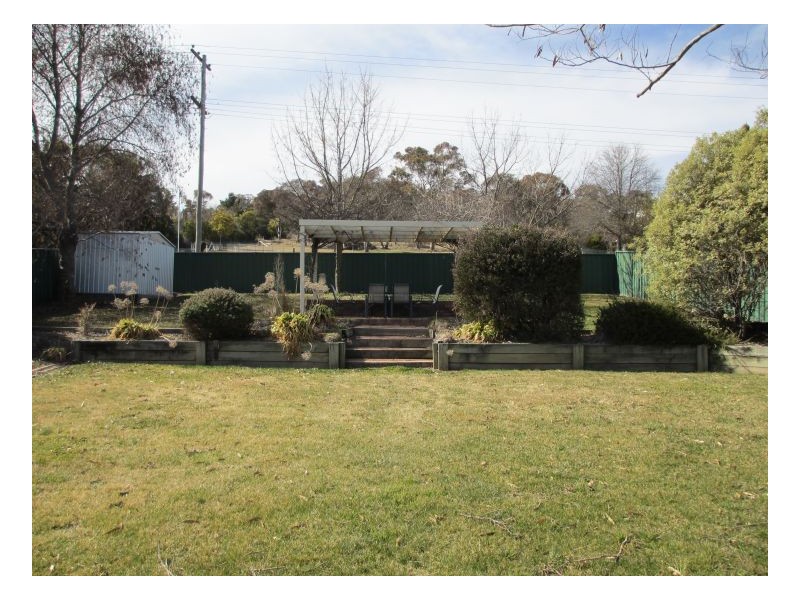 1 Williams Place, Armidale NSW 2350
