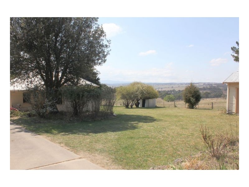 4075 Waterfall Way – Chandler School House, Wollomombi NSW 2350