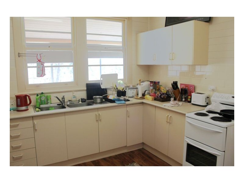 4075 Waterfall Way – Chandler School House, Wollomombi NSW 2350