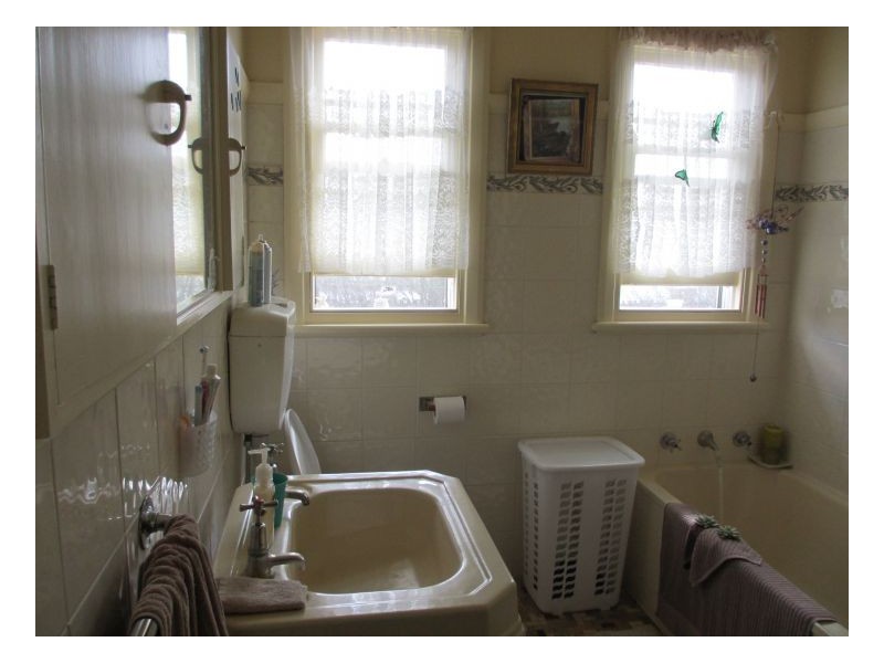 122 Niagara Street, Armidale NSW 2350