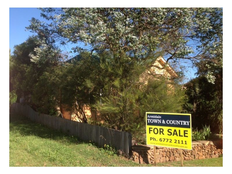 9 Crescent street, Armidale NSW 2350