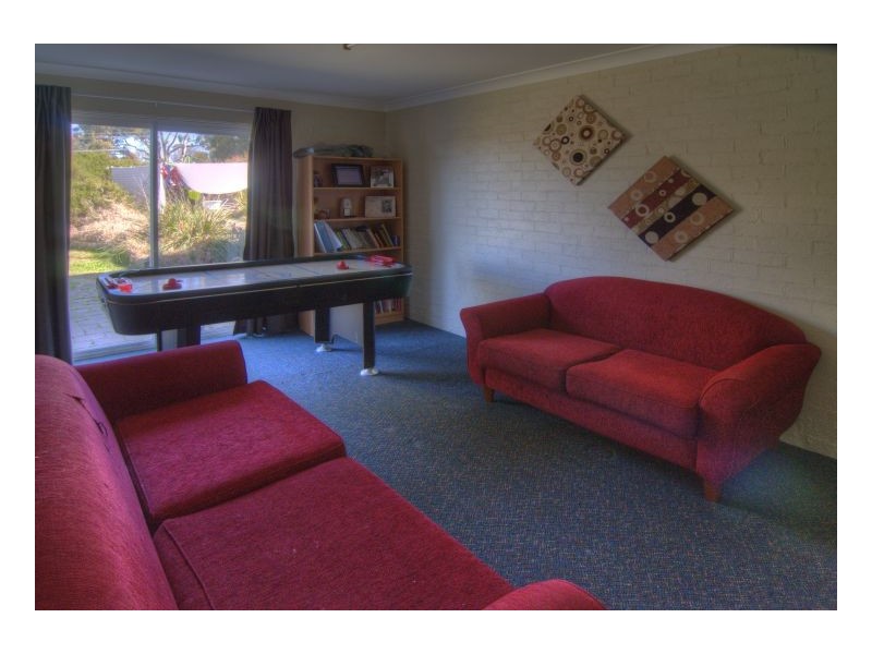 12 Yallambee Avenue, Armidale NSW 2350