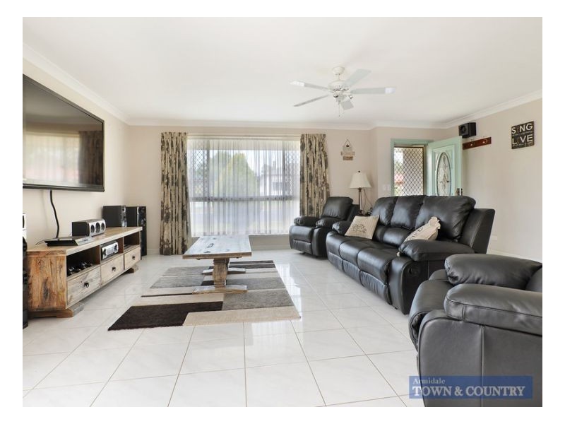 84 Douglas Street, Armidale NSW 2350