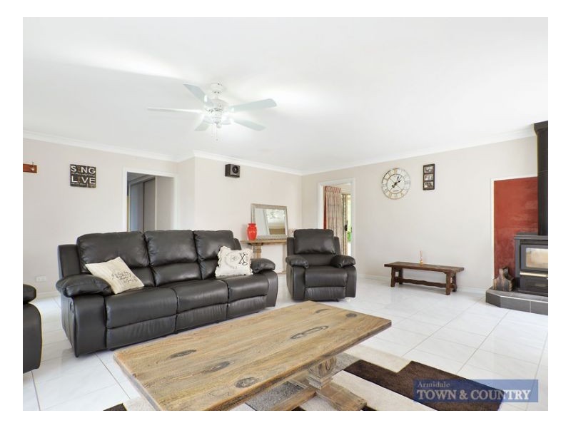 84 Douglas Street, Armidale NSW 2350