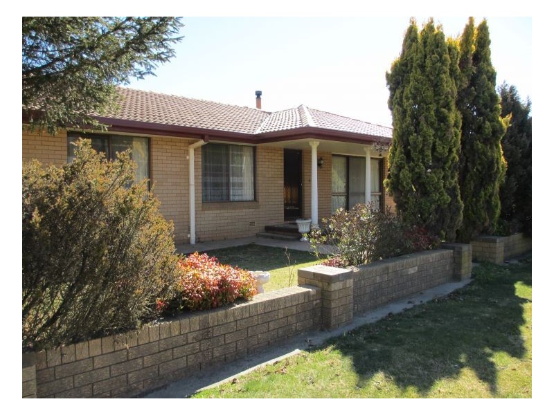 6 Ollera, Guyra NSW 2365