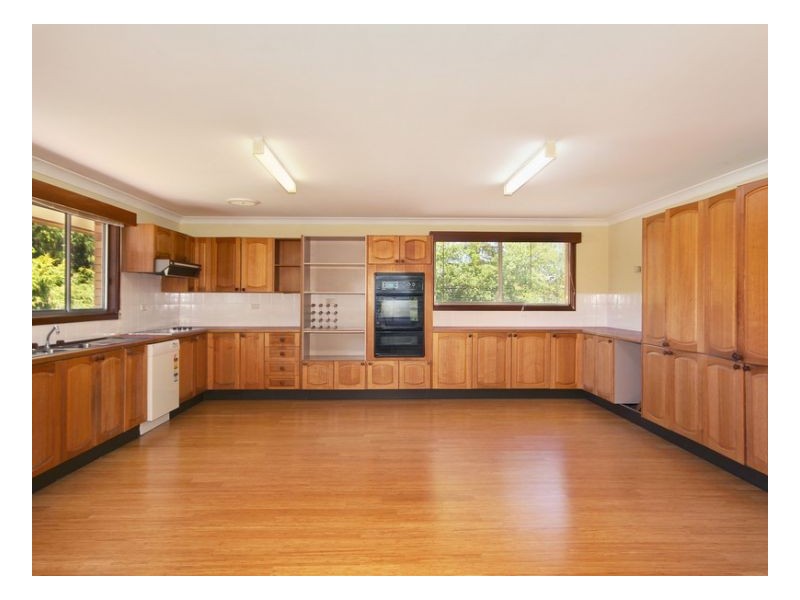 6 Cotswold, Armidale NSW 2350