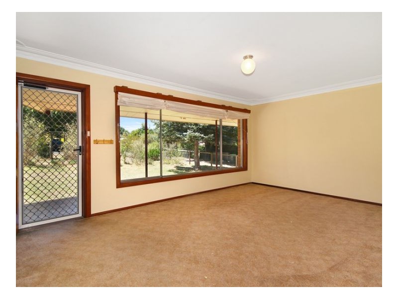6 Cotswold, Armidale NSW 2350