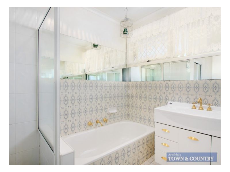 13 Brewery Lane, Armidale NSW 2350