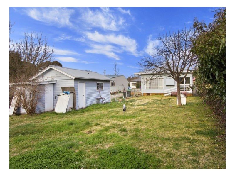 86 Douglas Street, Armidale NSW 2350