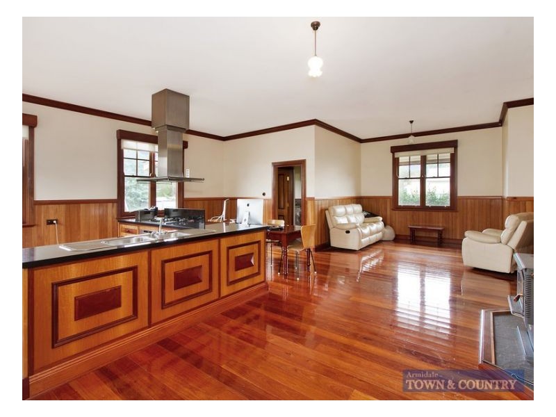 14 Crescent Street, Armidale NSW 2350
