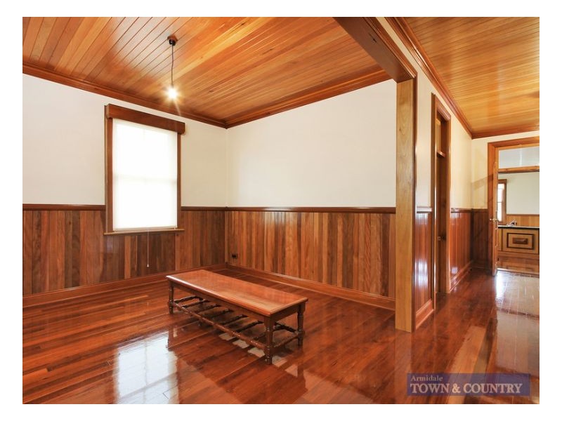 14 Crescent Street, Armidale NSW 2350