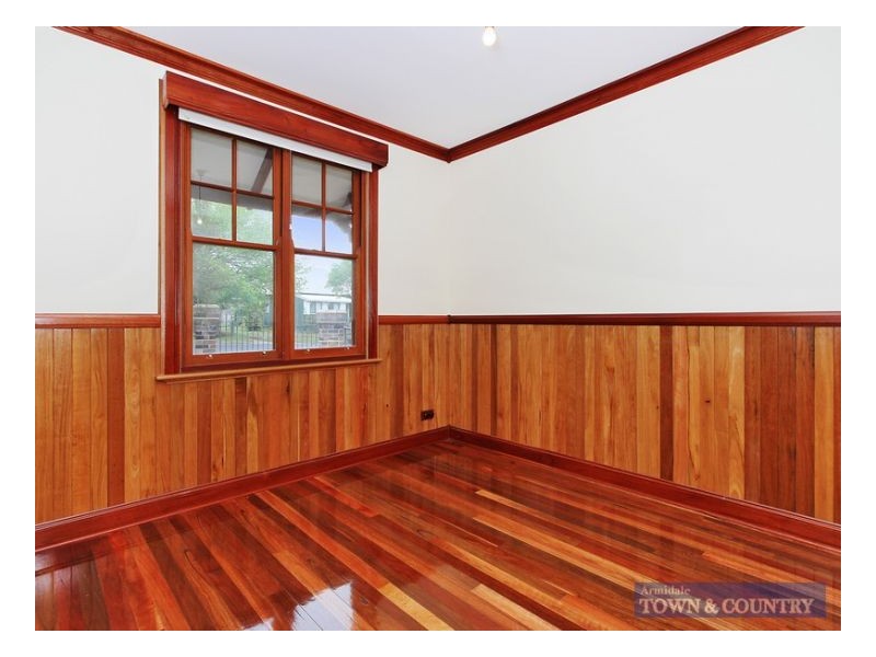 14 Crescent Street, Armidale NSW 2350