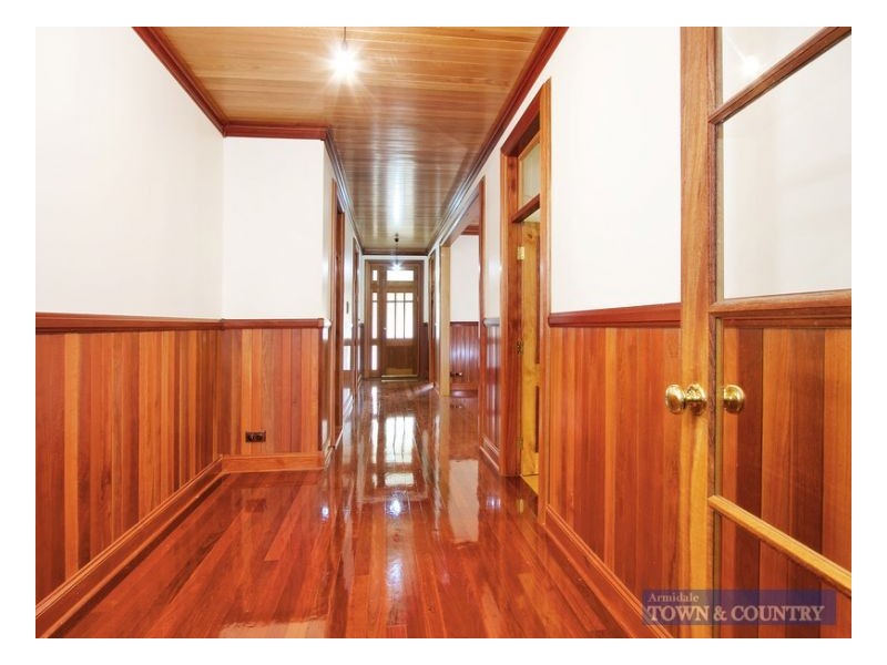 14 Crescent Street, Armidale NSW 2350