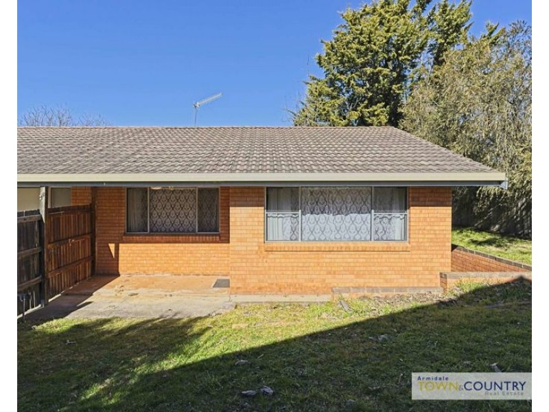 4/10 Dawson Avenue, Armidale NSW 2350