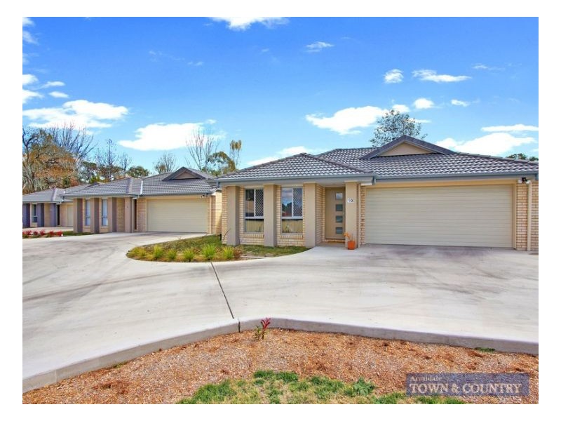 10 Earle Page Drive, Armidale NSW 2350