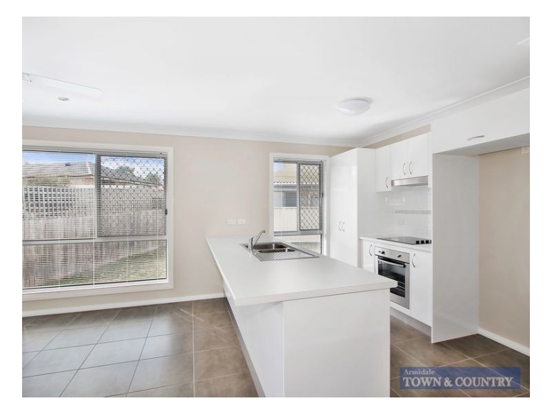 10 Earle Page Drive, Armidale NSW 2350