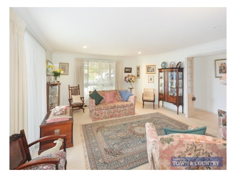 8 Norris Drive, Armidale NSW 2350