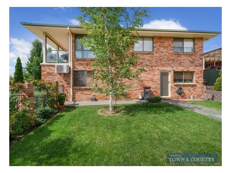 8 Norris Drive, Armidale NSW 2350