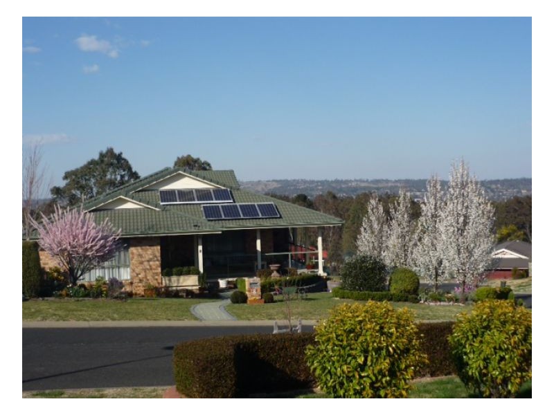 8 Norris Drive, Armidale NSW 2350