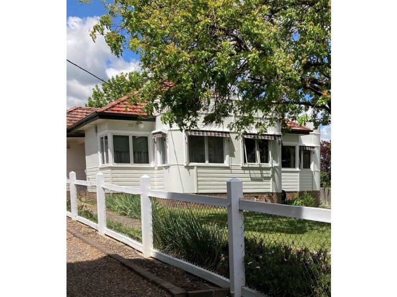 120 Donnelly Street, Armidale NSW 2350
