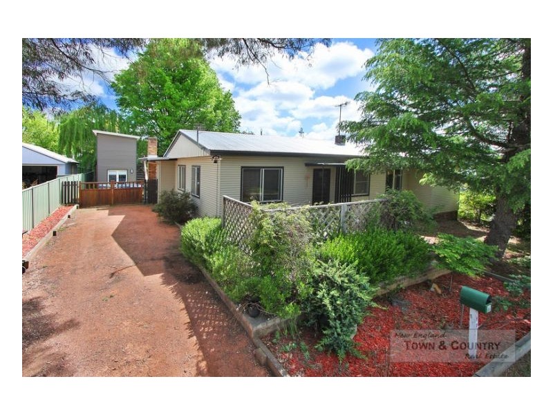 3 Kent Avenue, Armidale NSW 2350