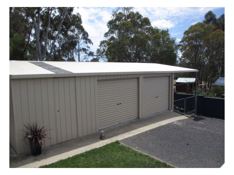 17 Mccarthy Cres, Armidale NSW 2350