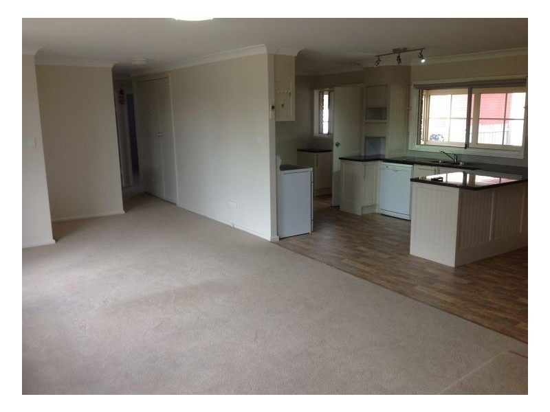 16 Wirruna Street, Guyra NSW 2365