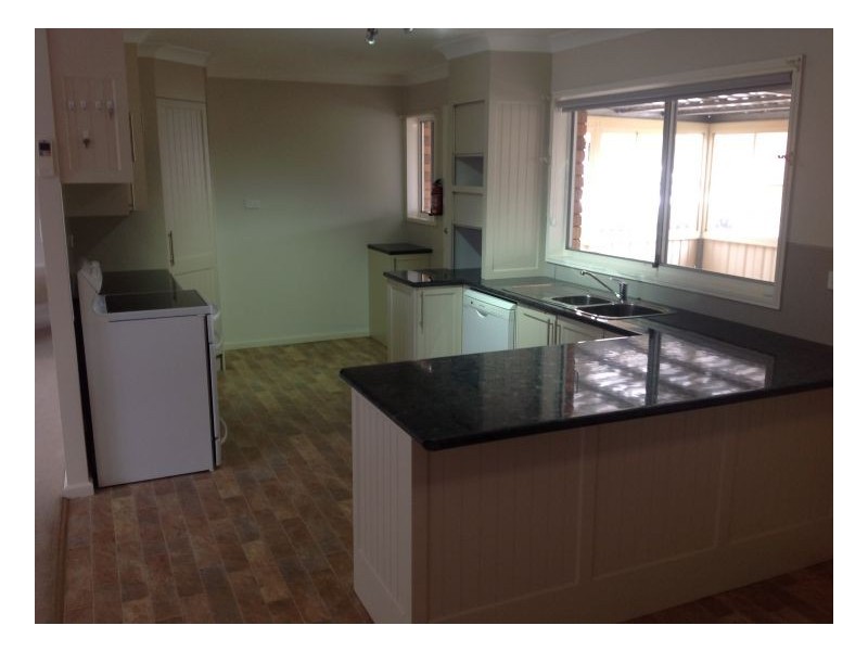 16 Wirruna Street, Guyra NSW 2365